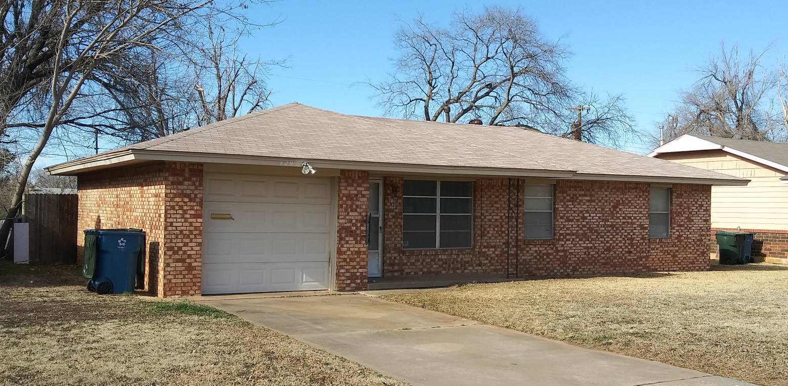 729 Hedge Drive